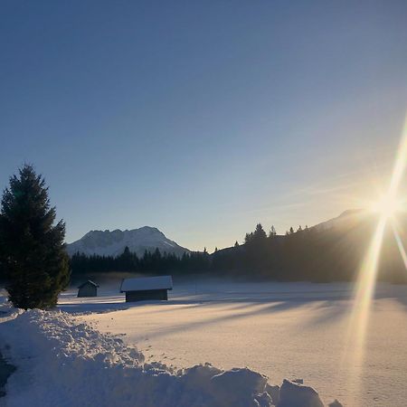 Hotel Alpen Residence Ehrwald Bagian luar foto