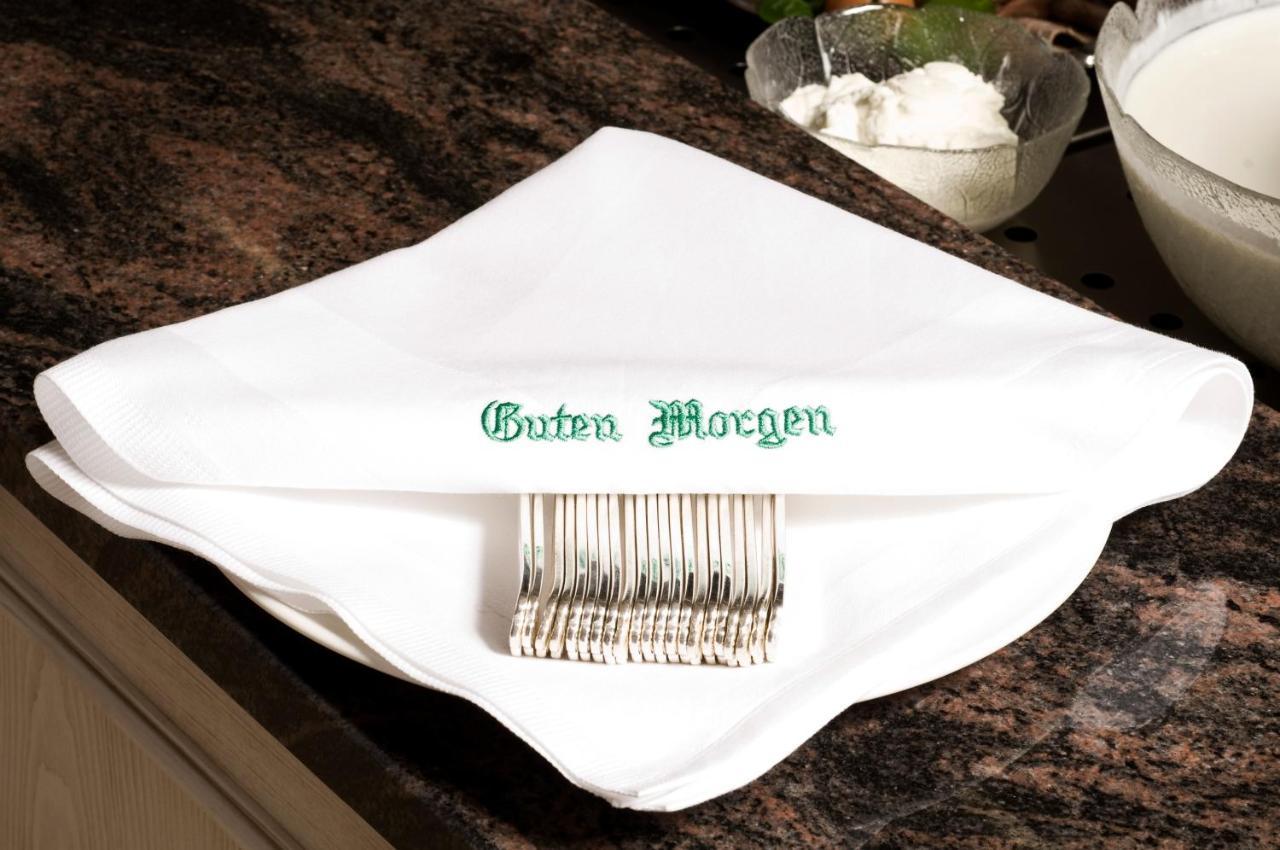 Hotel Alpen Residence Ehrwald Bagian luar foto