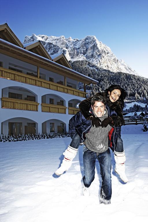 Hotel Alpen Residence Ehrwald Bagian luar foto