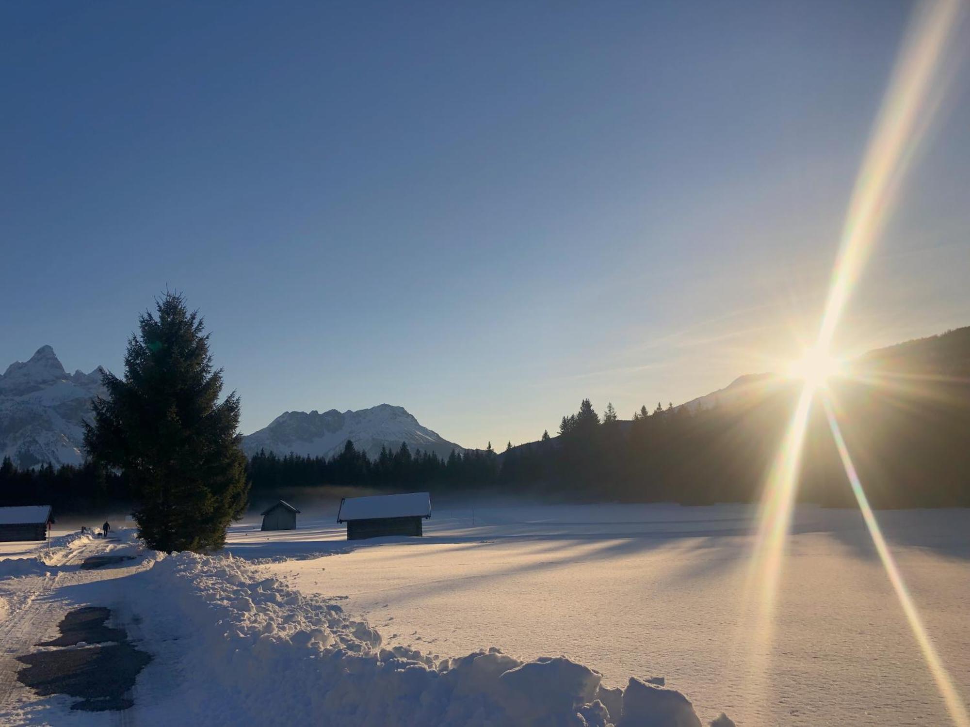 Hotel Alpen Residence Ehrwald Bagian luar foto