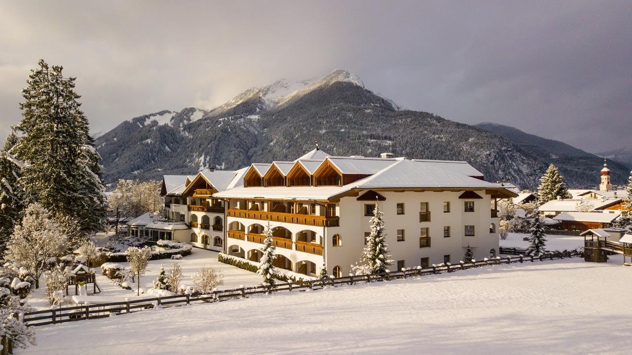 Hotel Alpen Residence Ehrwald Bagian luar foto