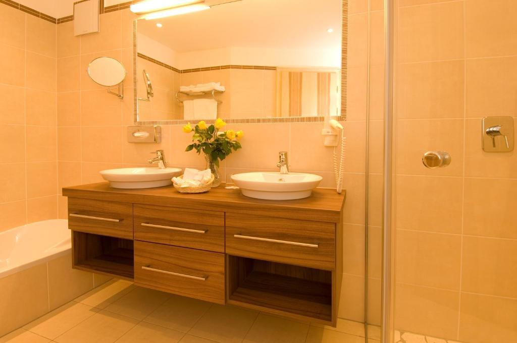 Hotel Alpen Residence Ehrwald Ruang foto